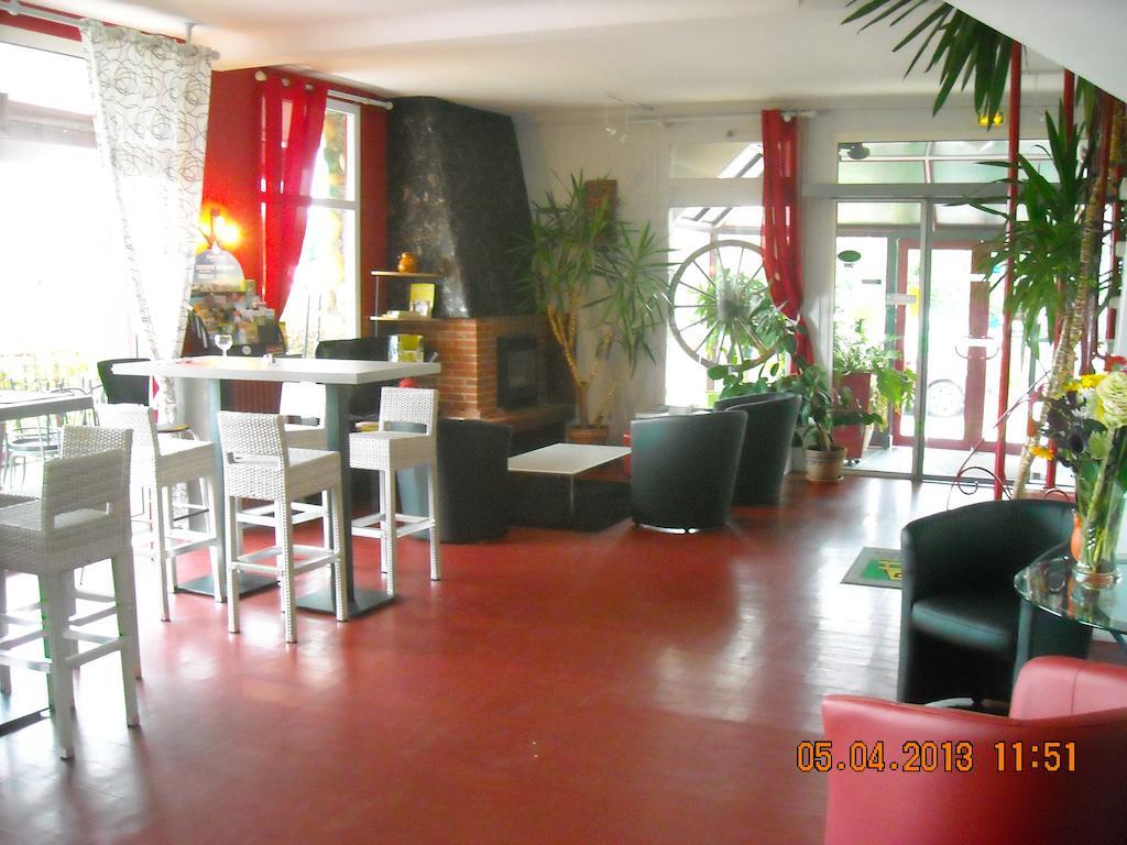 Logis Hotels - Hotel Et Restaurant Le Relais Des Garrigues Grisolles  المظهر الخارجي الصورة